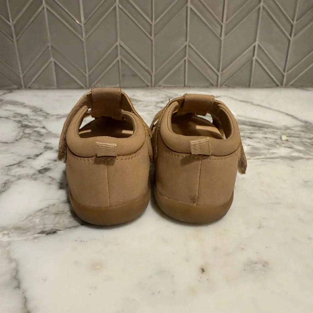 $12 ADD ON H&M boys sandals Fisherman Toddler 7c Zara native salt water crocs‎